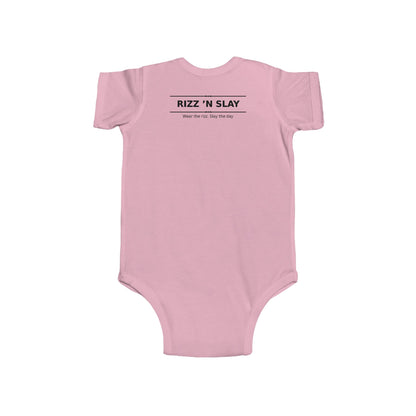 Infant Onesie - 'Reina' Tachado y 'Princesa' Destacado - Mensaje de Amor Familial - Ideal para Baby Shower y Sesiones de Fotos